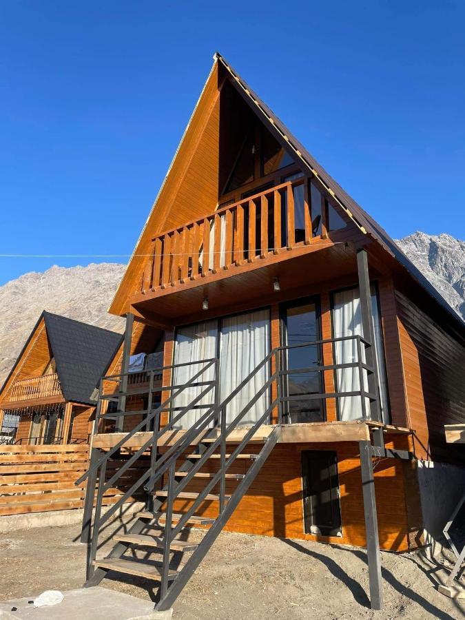 Twin Cottages Kazbegi Exteriör bild