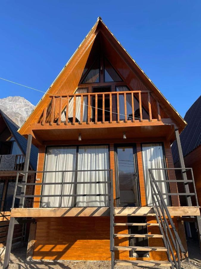 Twin Cottages Kazbegi Exteriör bild